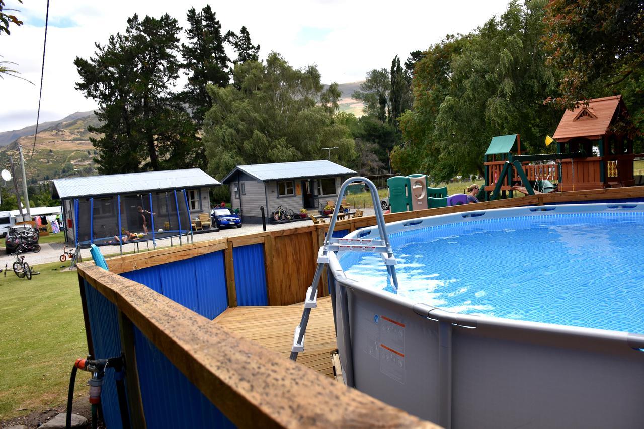 Roxburgh Clutha Gold Top 10 Holiday Park מראה חיצוני תמונה